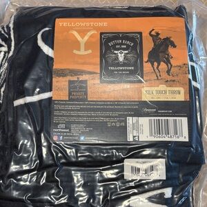 Yellowstone Silk Touch Throw - Black